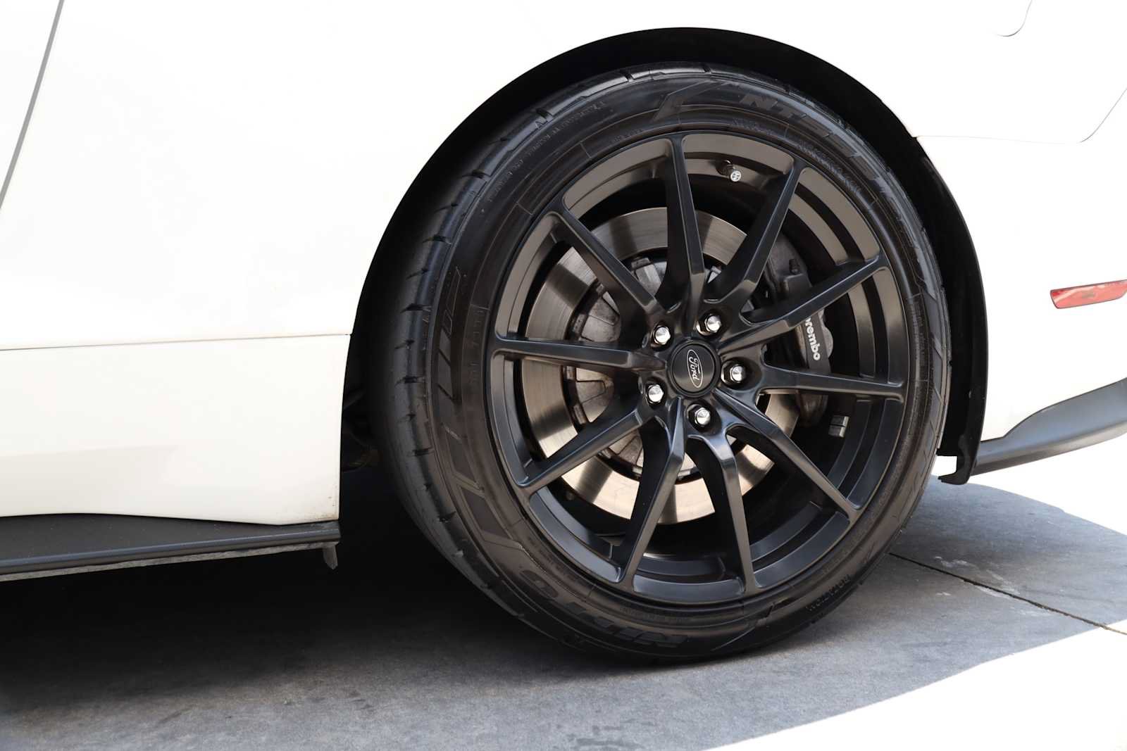 Used 2019 Ford Mustang Shelby GT350 w/ Technology Package RWD image 55