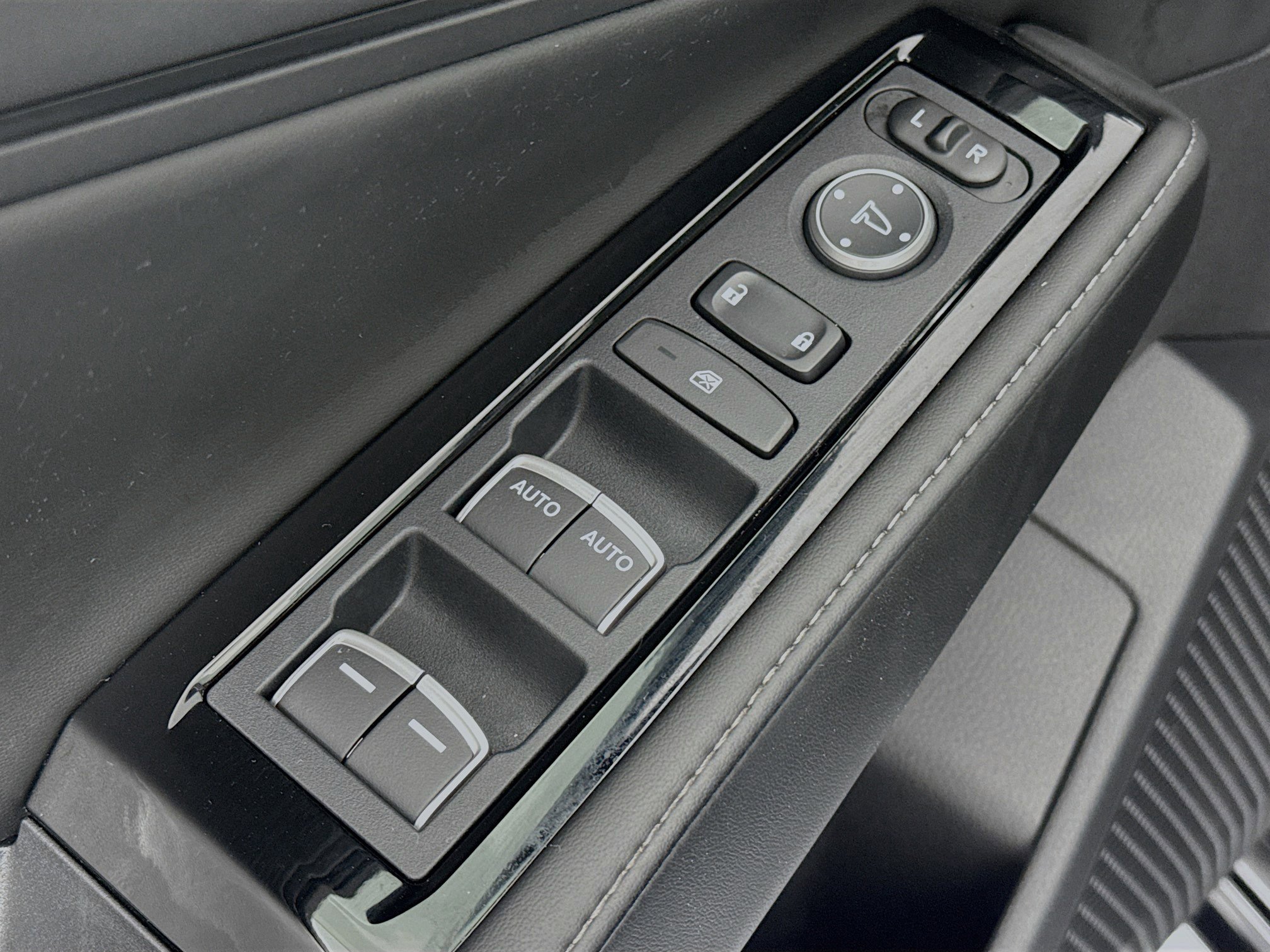 Certified 2023 Honda Accord Touring image 18