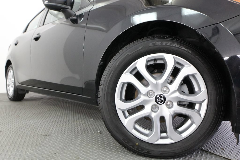 Used 2018 Toyota Yaris iA FWD image 17