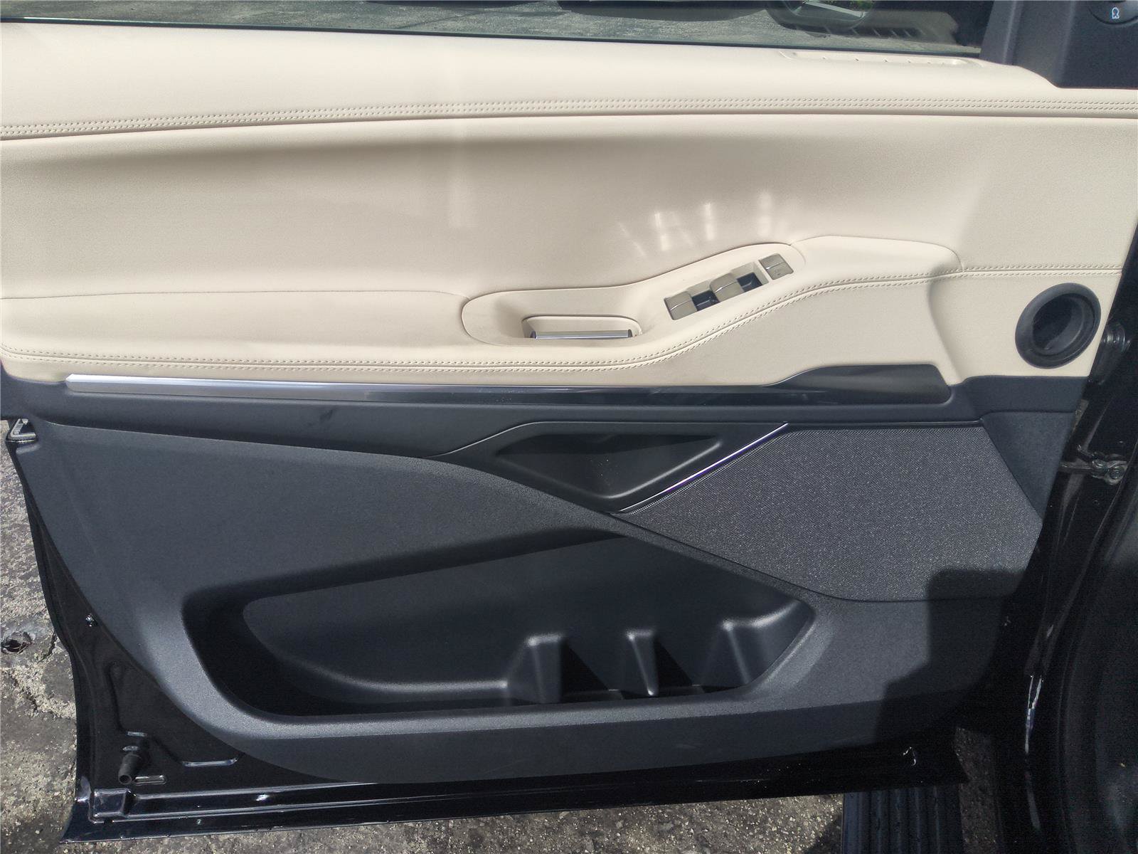 New 2027 Lincoln Navigator Reserve AWD/4WD image 12