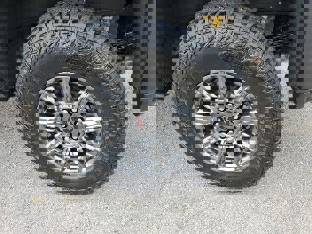 New 2026 GMC Sierra 1500 AT4X image 9