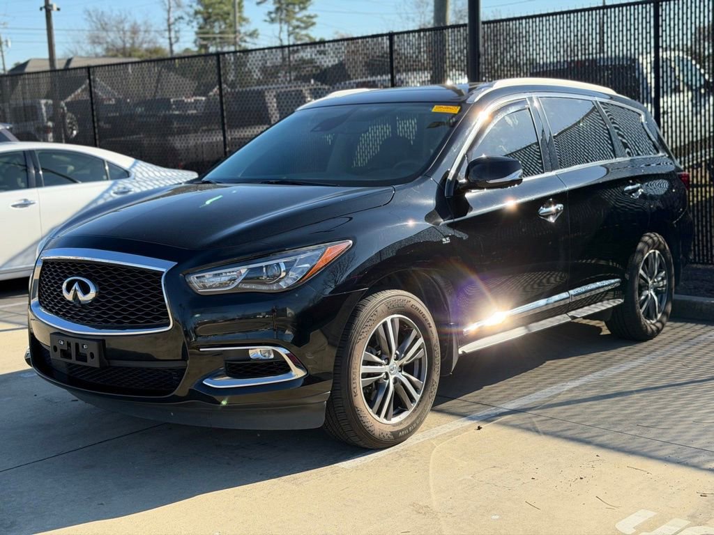 Used 2019 INFINITI QX60 Luxe w/ Essential Package image 4