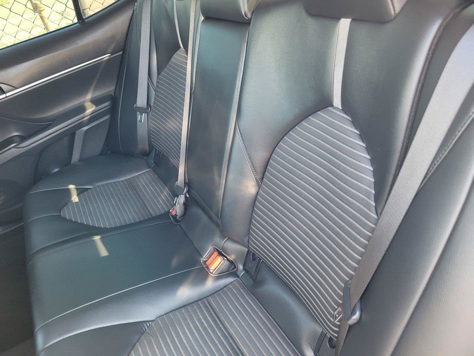 Used 2023 Toyota Camry SE FWD image 13