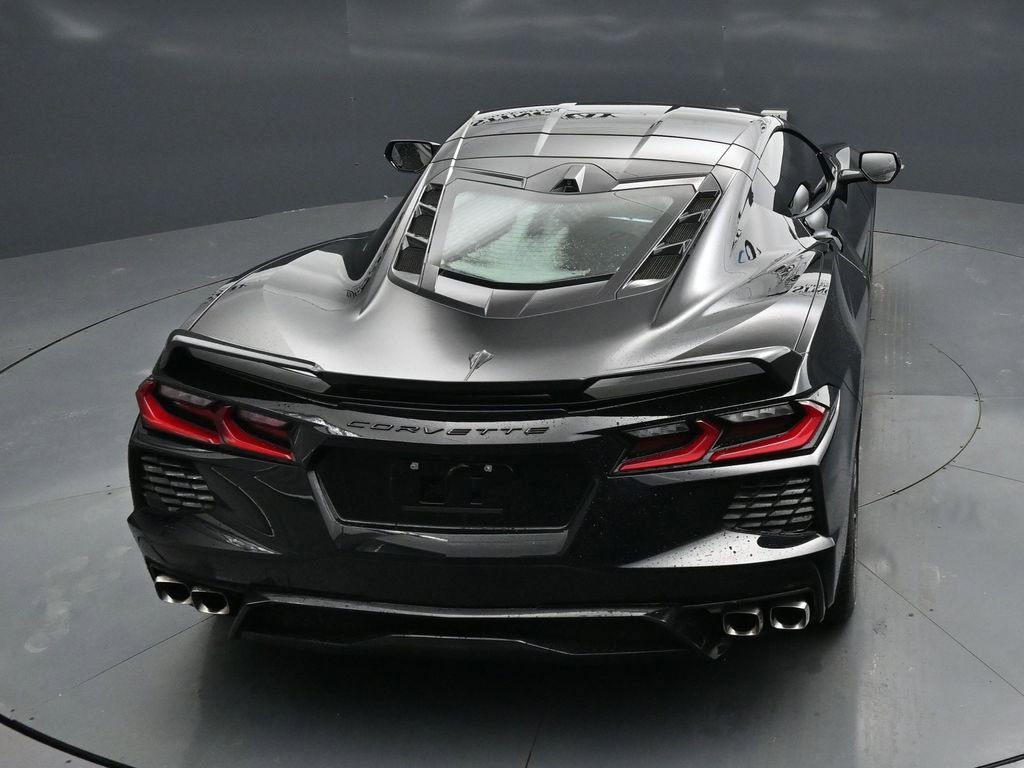 Used 2021 Chevrolet Corvette Stingray Preferred Cpe w/ Body-Color Dual Roof Package RWD image 14