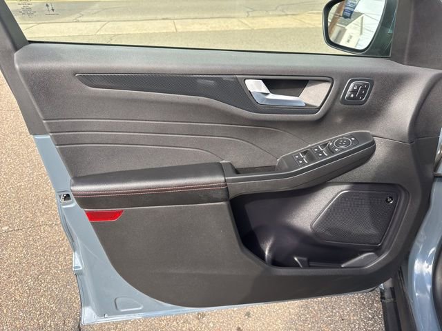 Certified 2024 Ford Escape ST-Line Select w/ Tech Pack #2 image 15