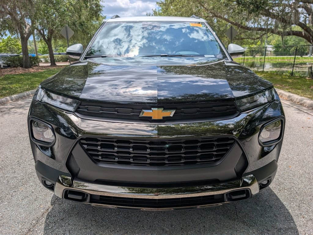 Used 2023 Chevrolet TrailBlazer ACTIV w/ Convenience Package FWD image 2