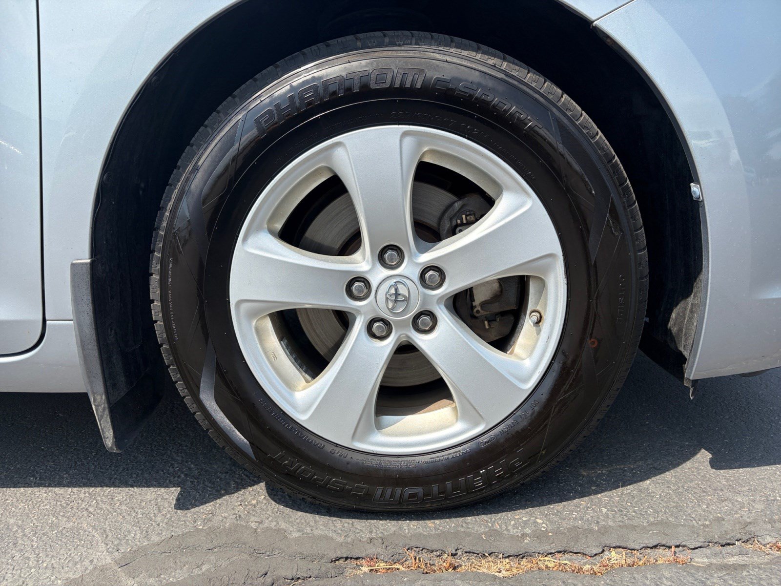 Used 2015 Toyota Sienna LE FWD image 30