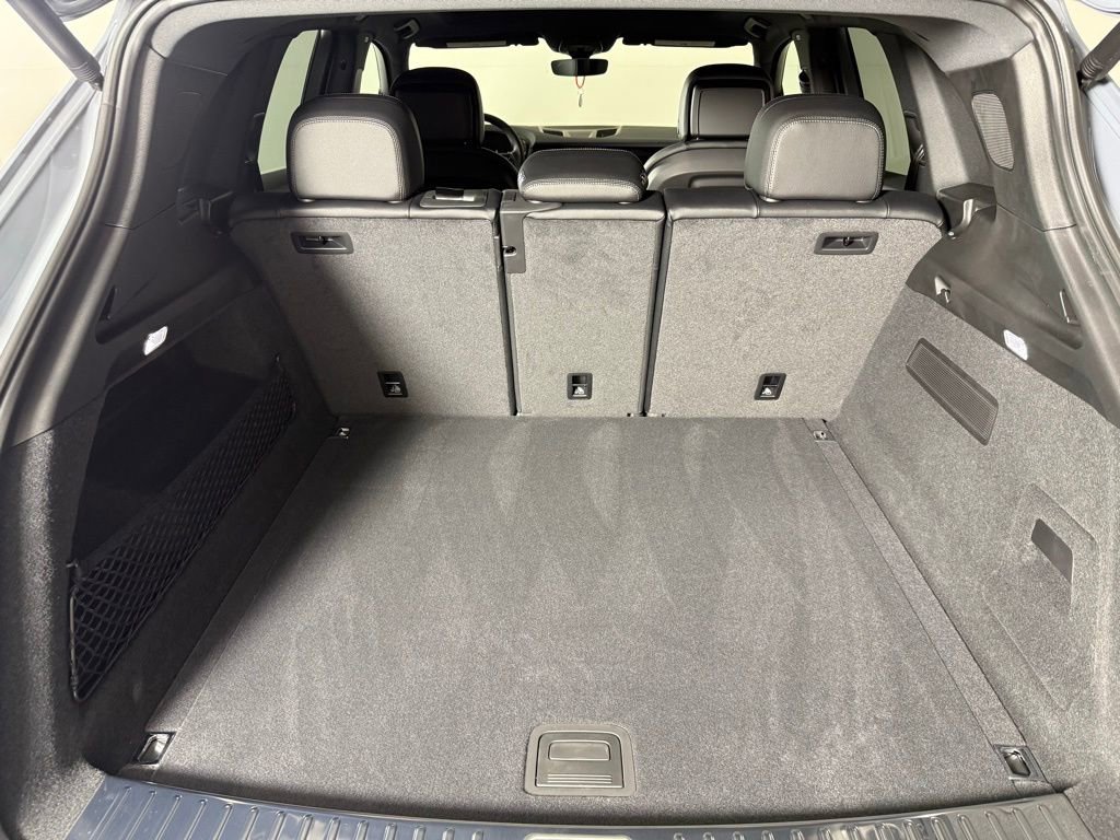 Certified 2025 Porsche Cayenne image 17