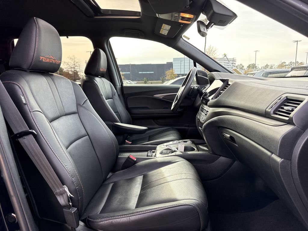 Used 2022 Honda Pilot TrailSport image 22