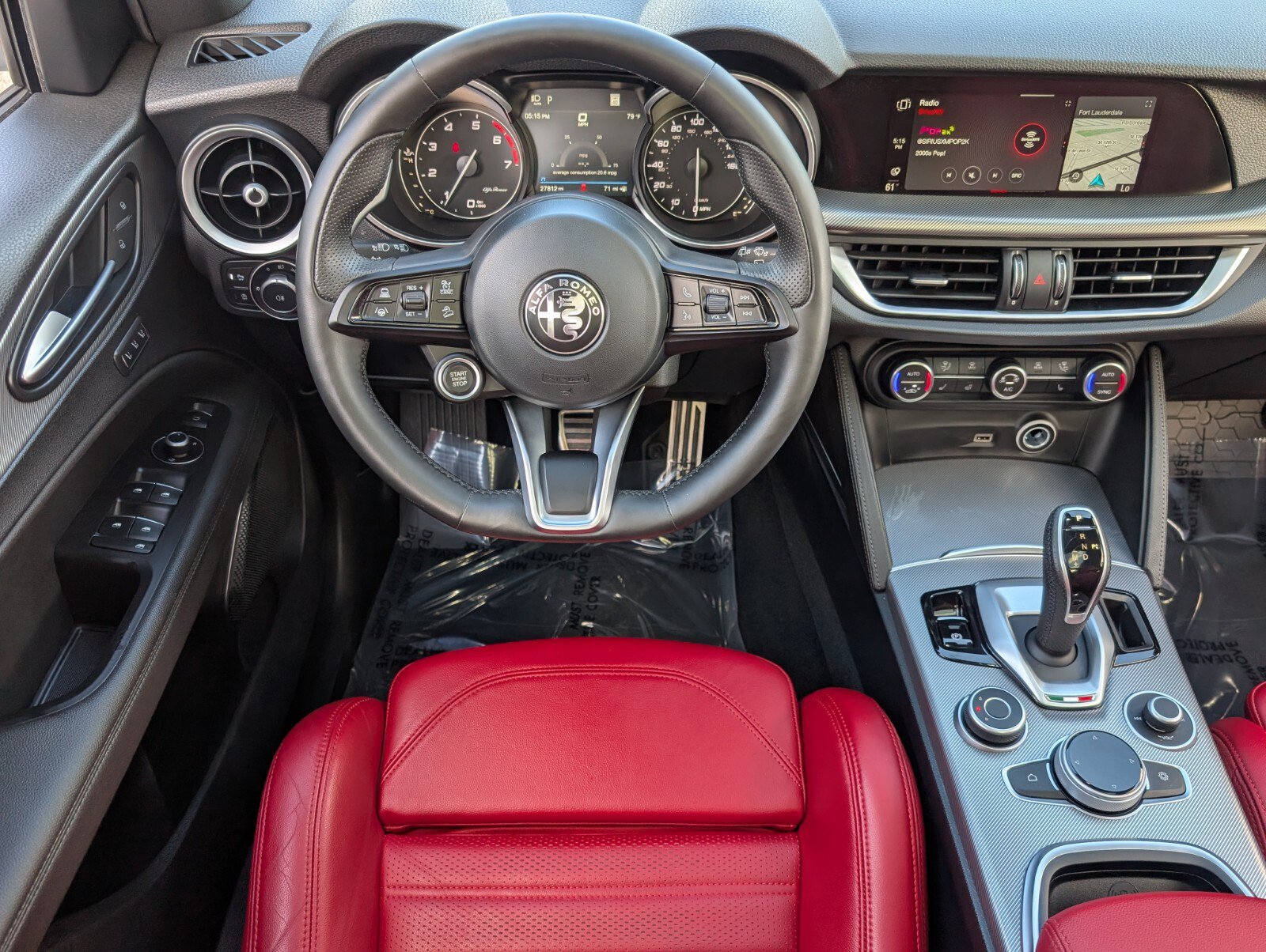 Used 2023 Alfa Romeo Stelvio Veloce AWD/4WD image 12