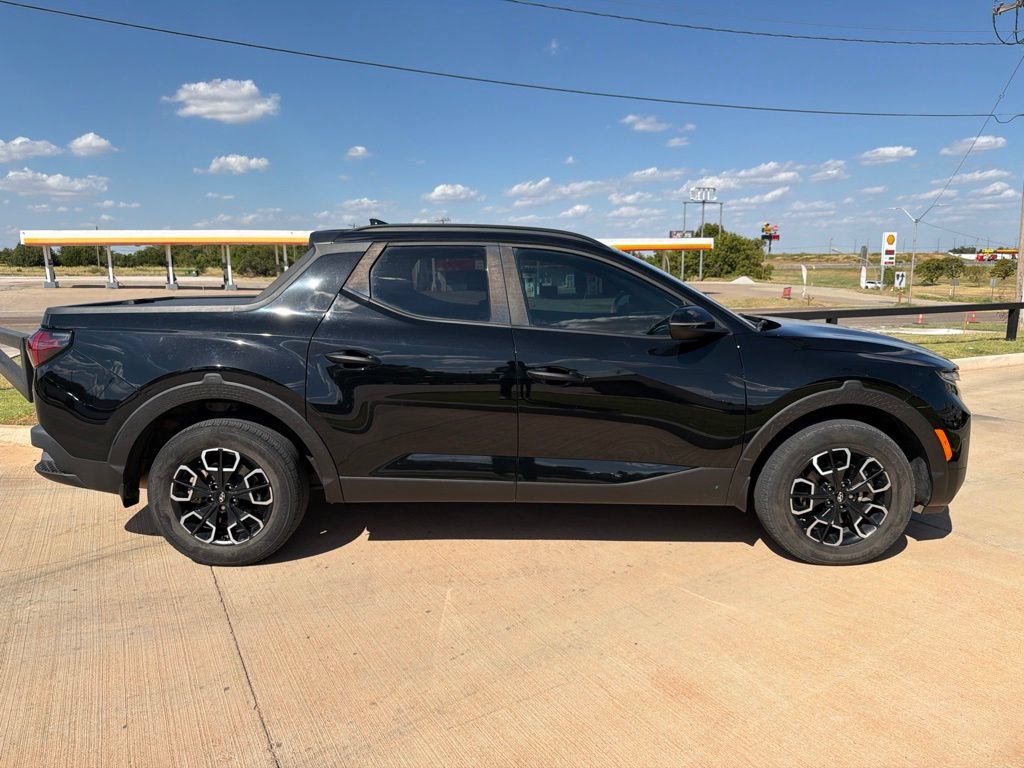Used 2024 Hyundai Santa Cruz SEL w/ Activity Package AWD/4WD image 2