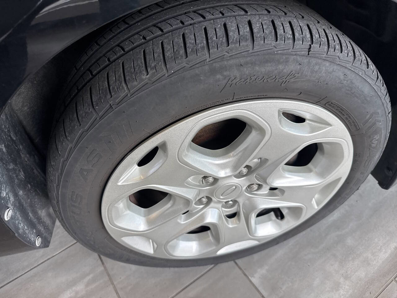 Used 2010 Ford Fusion SE FWD image 11