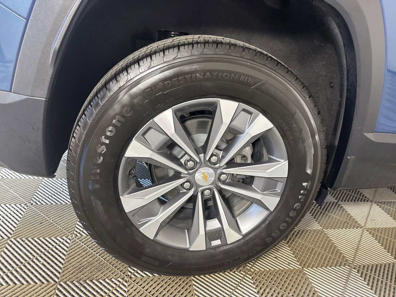 Used 2026 Chevrolet Equinox LT w/ Convenience Package II FWD image 27