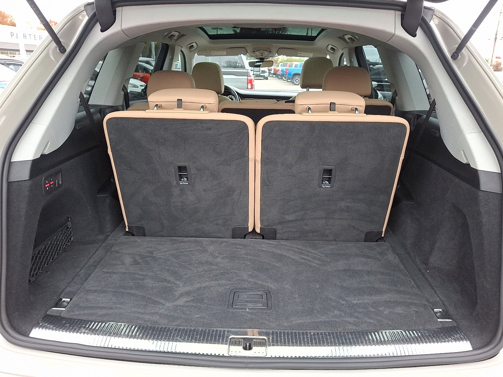 Used 2022 Audi Q7 Premium Plus w/ Premium Plus Package image 30