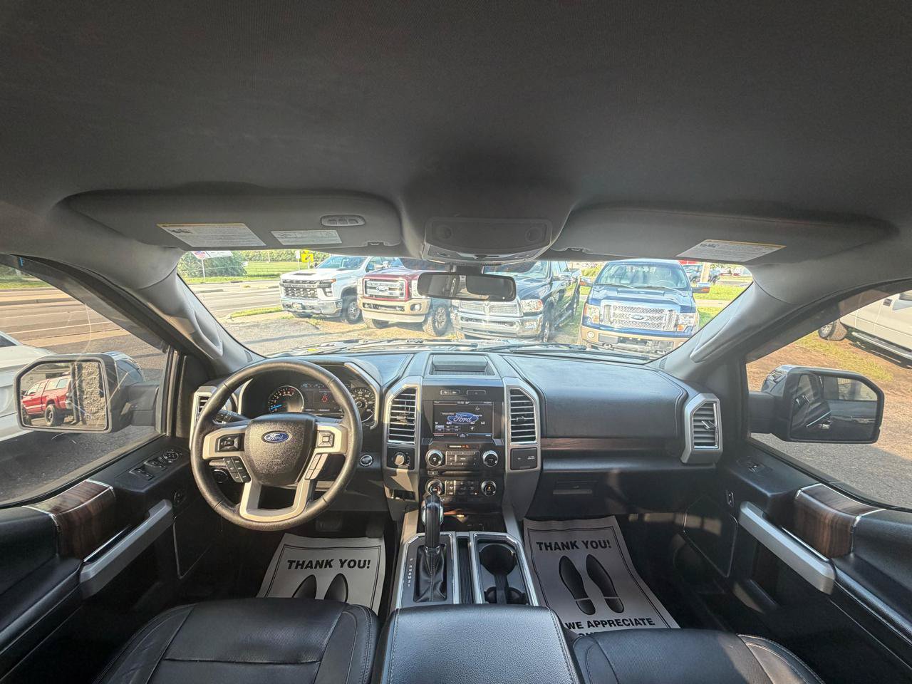 Used 2015 Ford F150 Lariat w/ Equipment Group 502A Luxury AWD/4WD image 9