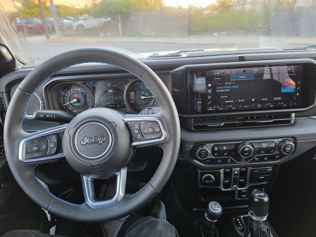 Used 2024 Jeep Wrangler High Altitude AWD/4WD image 5