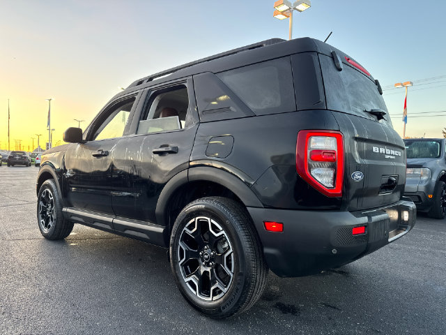 Used 2026 Ford Bronco Sport Outer Banks AWD/4WD image 5