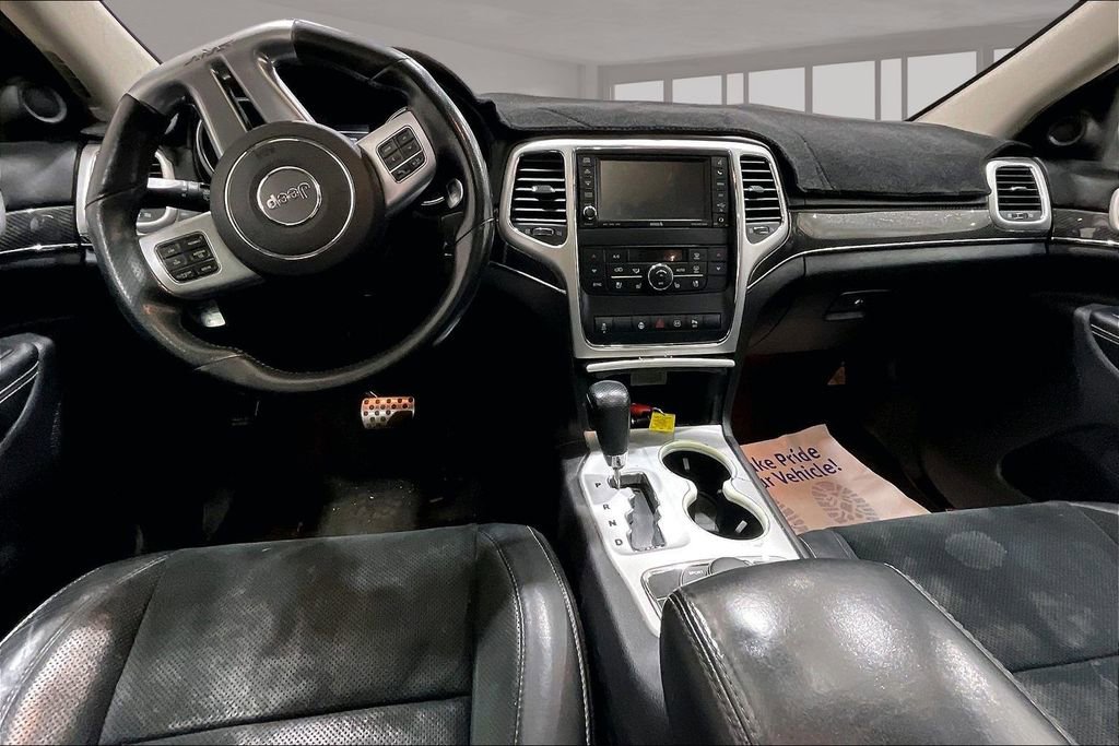 Used 2012 Jeep Grand Cherokee SRT8 w/ Luxury Group II image 16