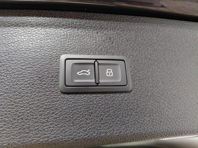 Used 2019 Audi Q5 Prestige image 43