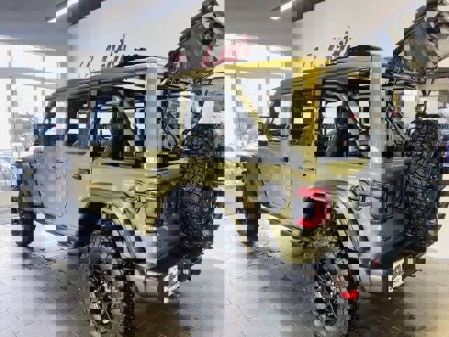 Used 2025 Jeep Wrangler Unlimited Rubicon w/ XTREMEE 35" Tire Package image 7