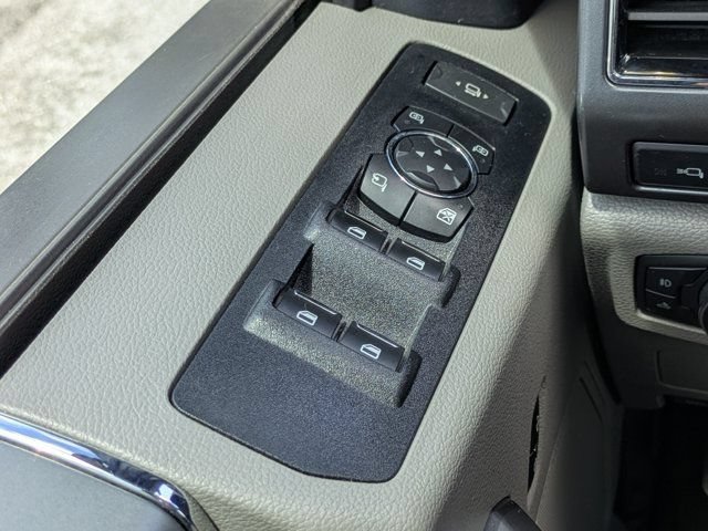 Used 2022 Ford F250 XLT w/ XLT Premium Package AWD/4WD image 21
