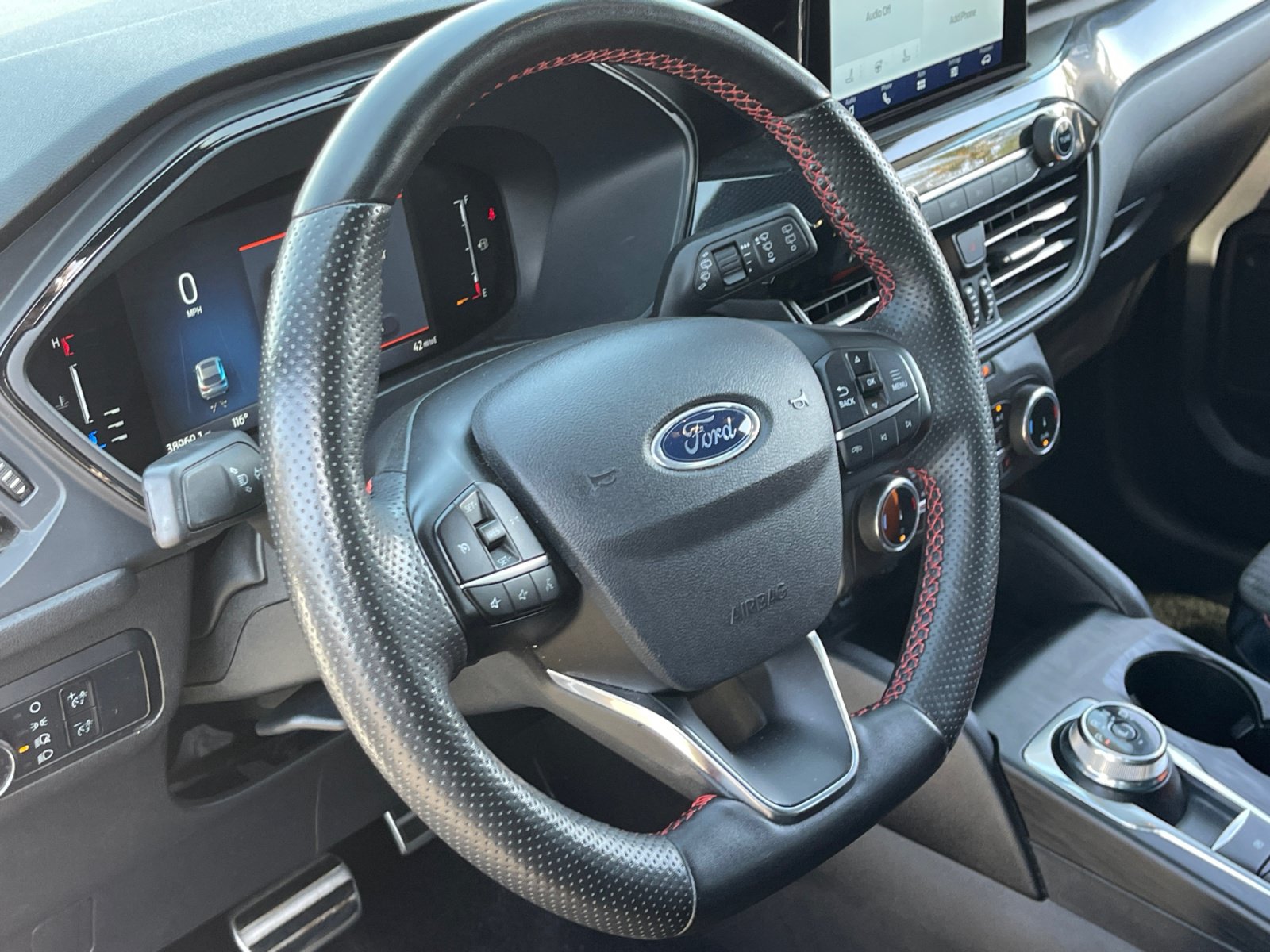 Used 2023 Ford Escape ST-Line AWD/4WD image 9