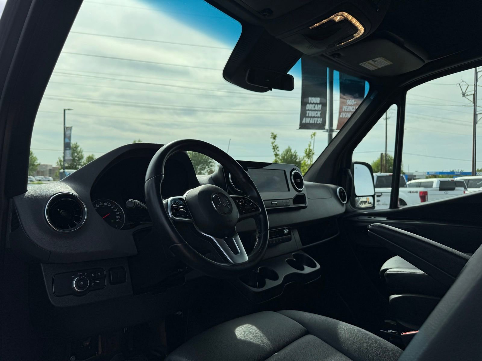 Used 2020 Mercedes-Benz Sprinter 2500 image 14