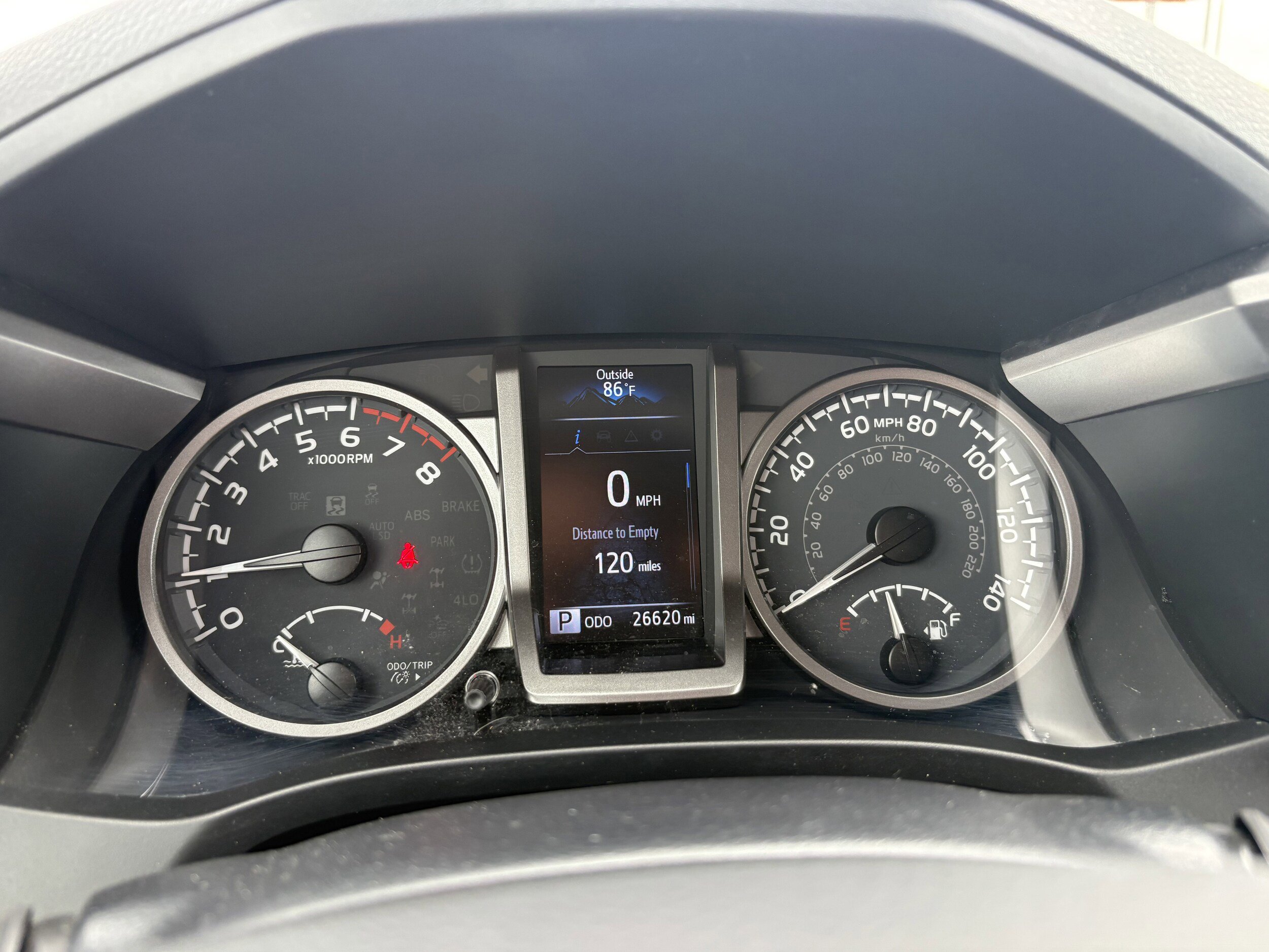 Certified 2023 Toyota Tacoma SR5 AWD/4WD image 3
