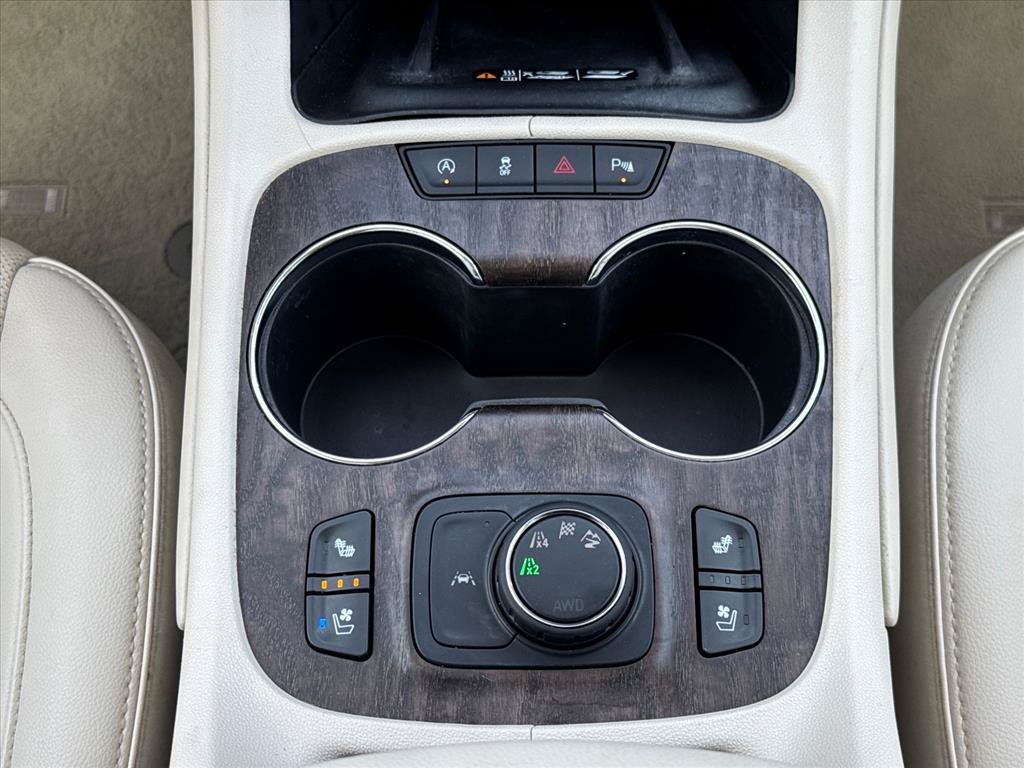 Used 2023 GMC Acadia Denali AWD/4WD image 18