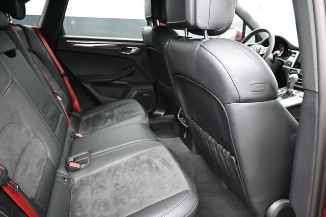 Used 2021 Porsche Macan GTS w/ Sport Chrono Package AWD/4WD image 16