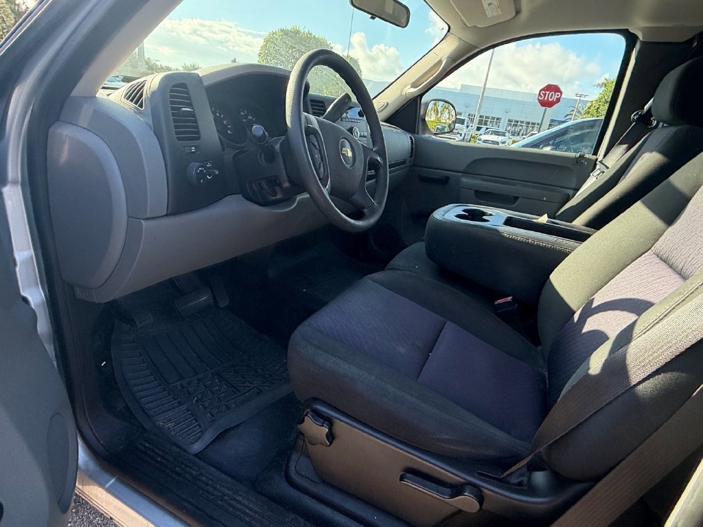 Used 2012 Chevrolet Silverado 1500 W/T RWD image 9