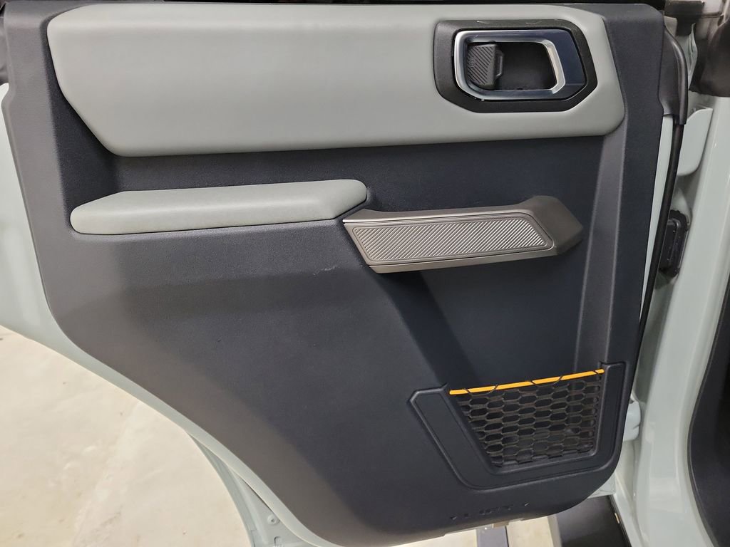 Used 2021 Ford Bronco Badlands image 14