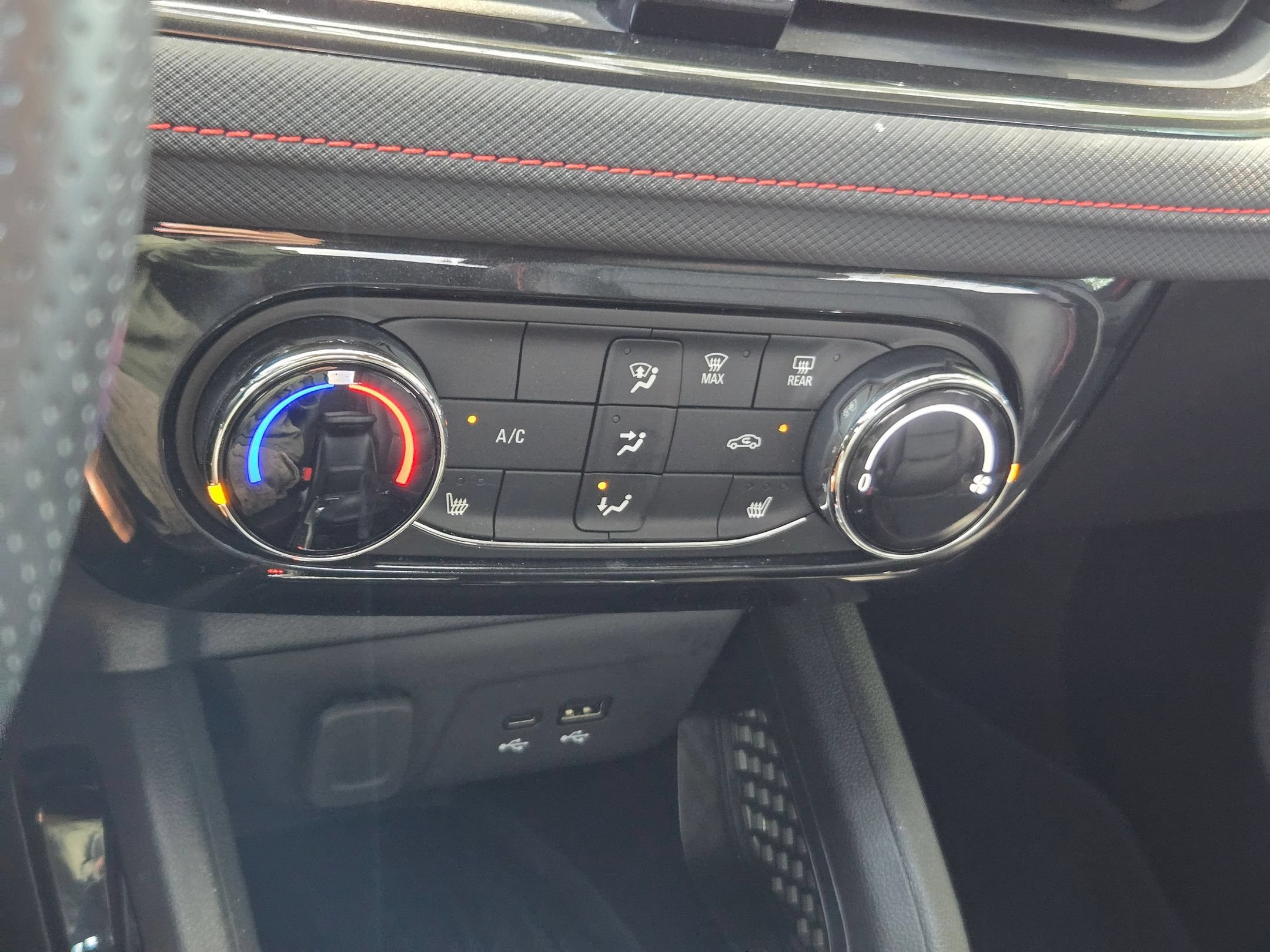 Certified 2024 Chevrolet TrailBlazer RS w/ Driver Confidence Package FWD image 17