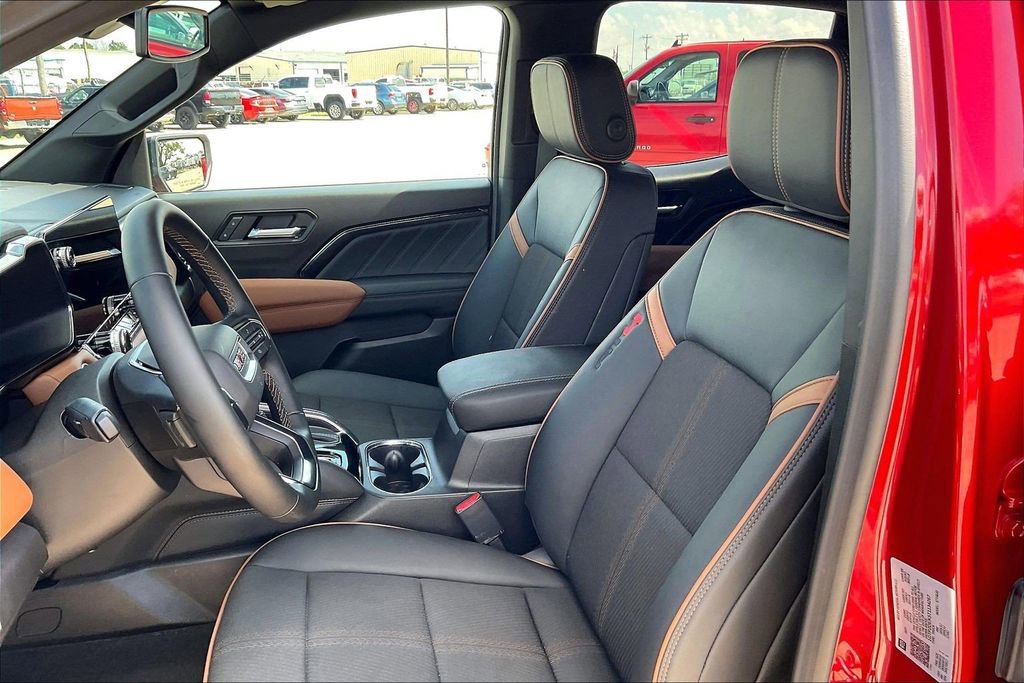 Used 2026 GMC Canyon AT4 AWD/4WD image 18