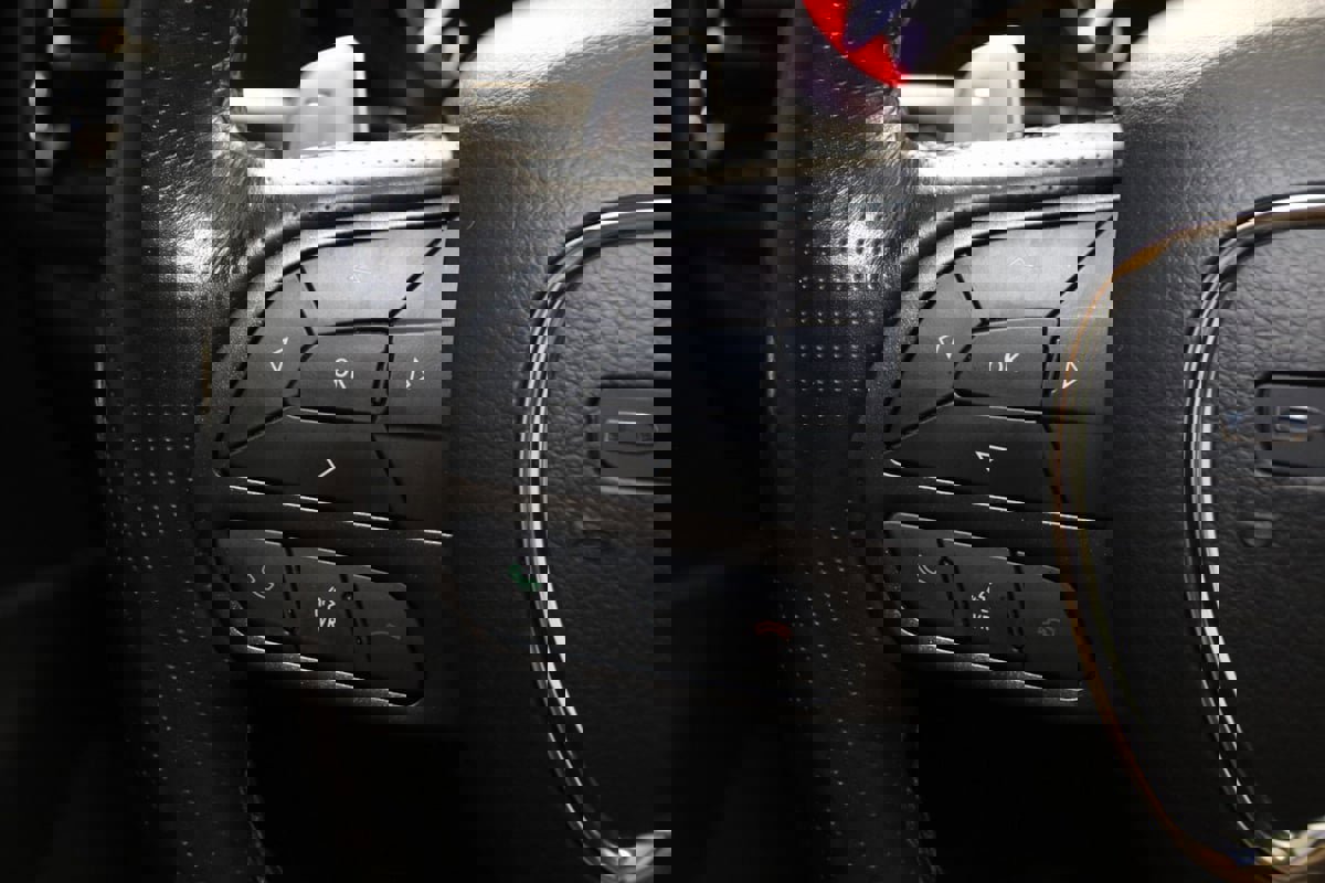 Used 2022 Dodge Durango GT image 35