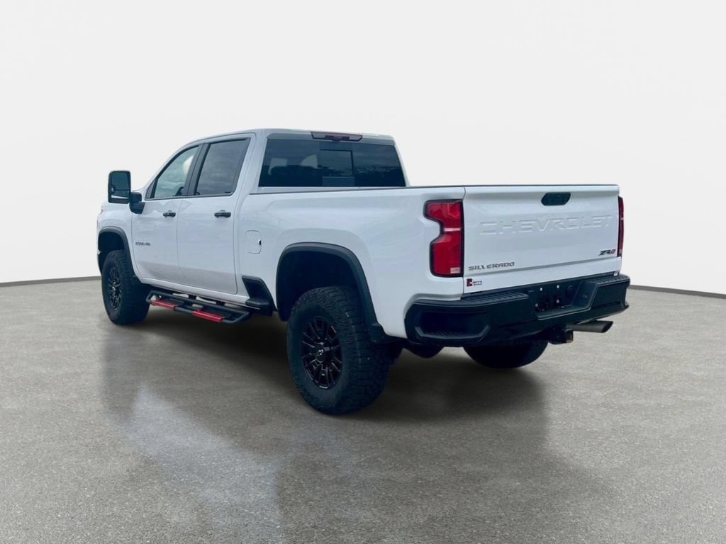 Certified 2025 Chevrolet Silverado 2500 ZR2 w/ Technology Package AWD/4WD image 3
