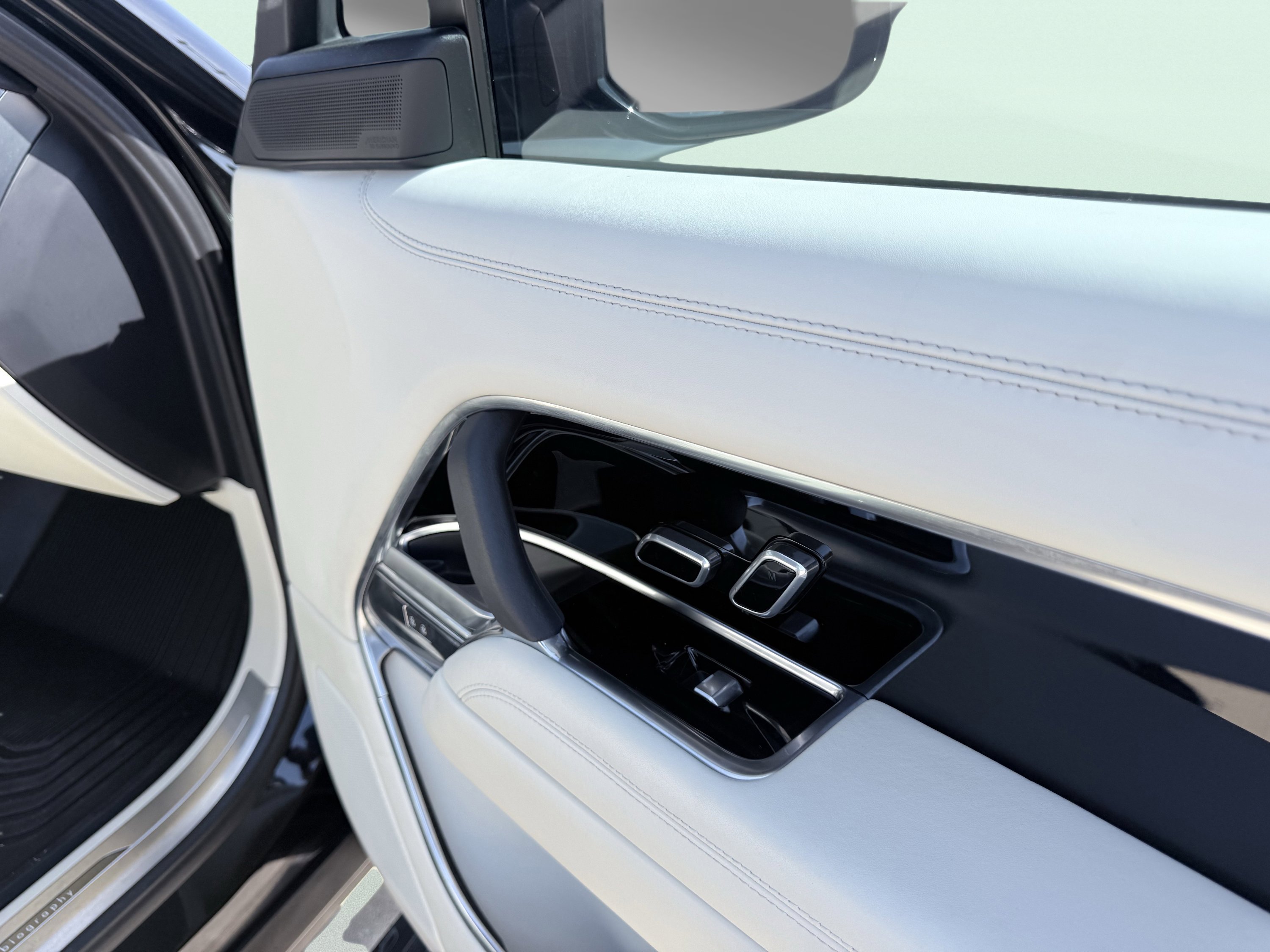 Used 2023 Land Rover Range Rover Long Wheelbase Autobiography image 59