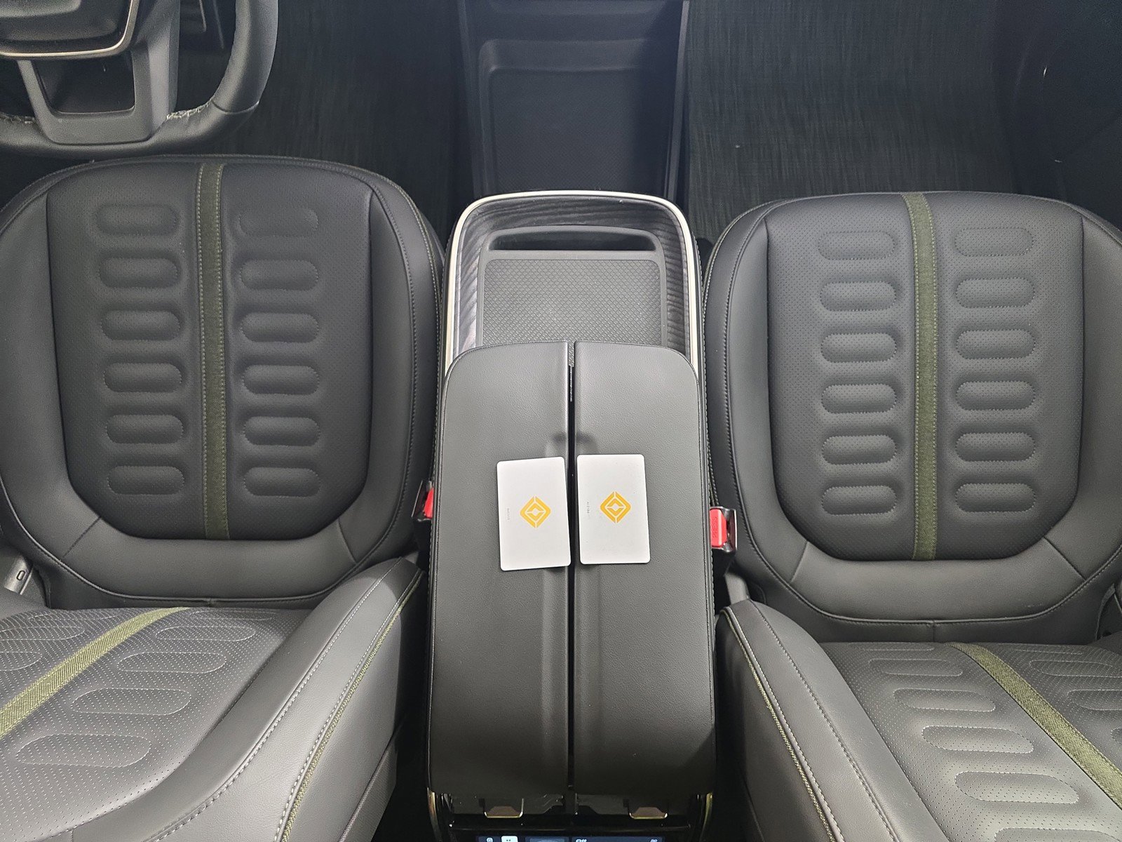Used 2023 Rivian R1T Adventure AWD/4WD image 29