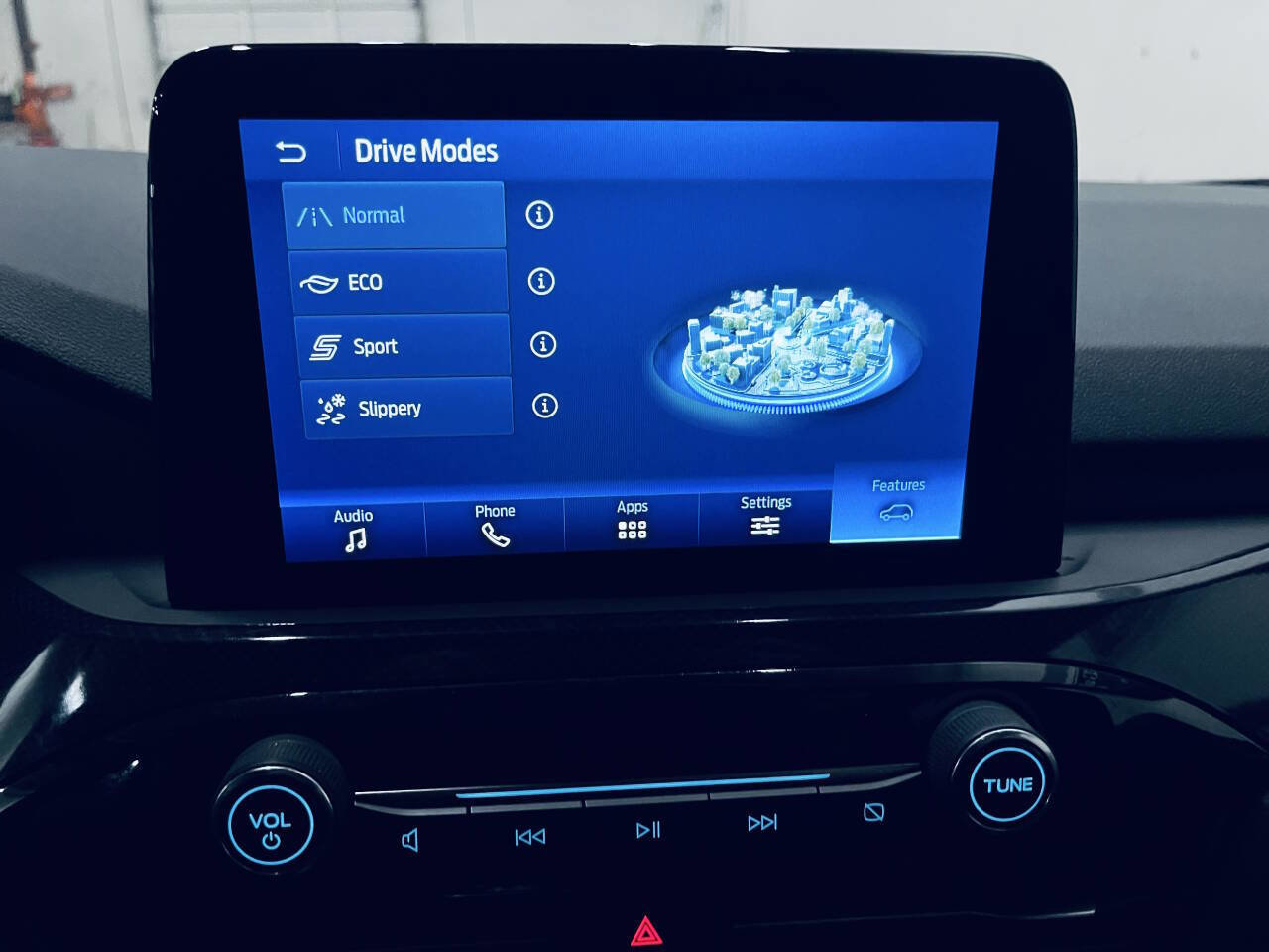 Used 2025 Ford Escape ST-Line Select AWD/4WD image 32