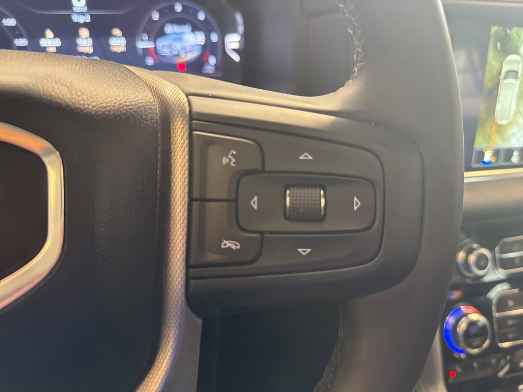 Used 2024 GMC Yukon Denali AWD/4WD image 15