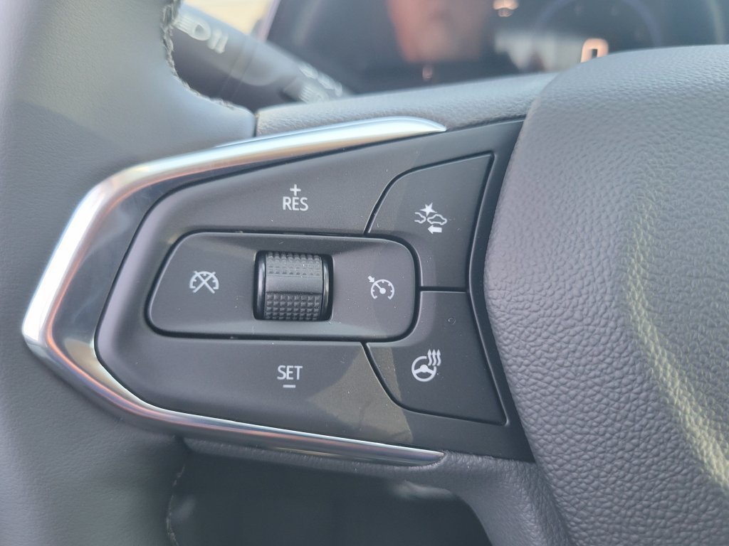 New 2026 Chevrolet Trax LT w/ Driver Confidence Package FWD image 6
