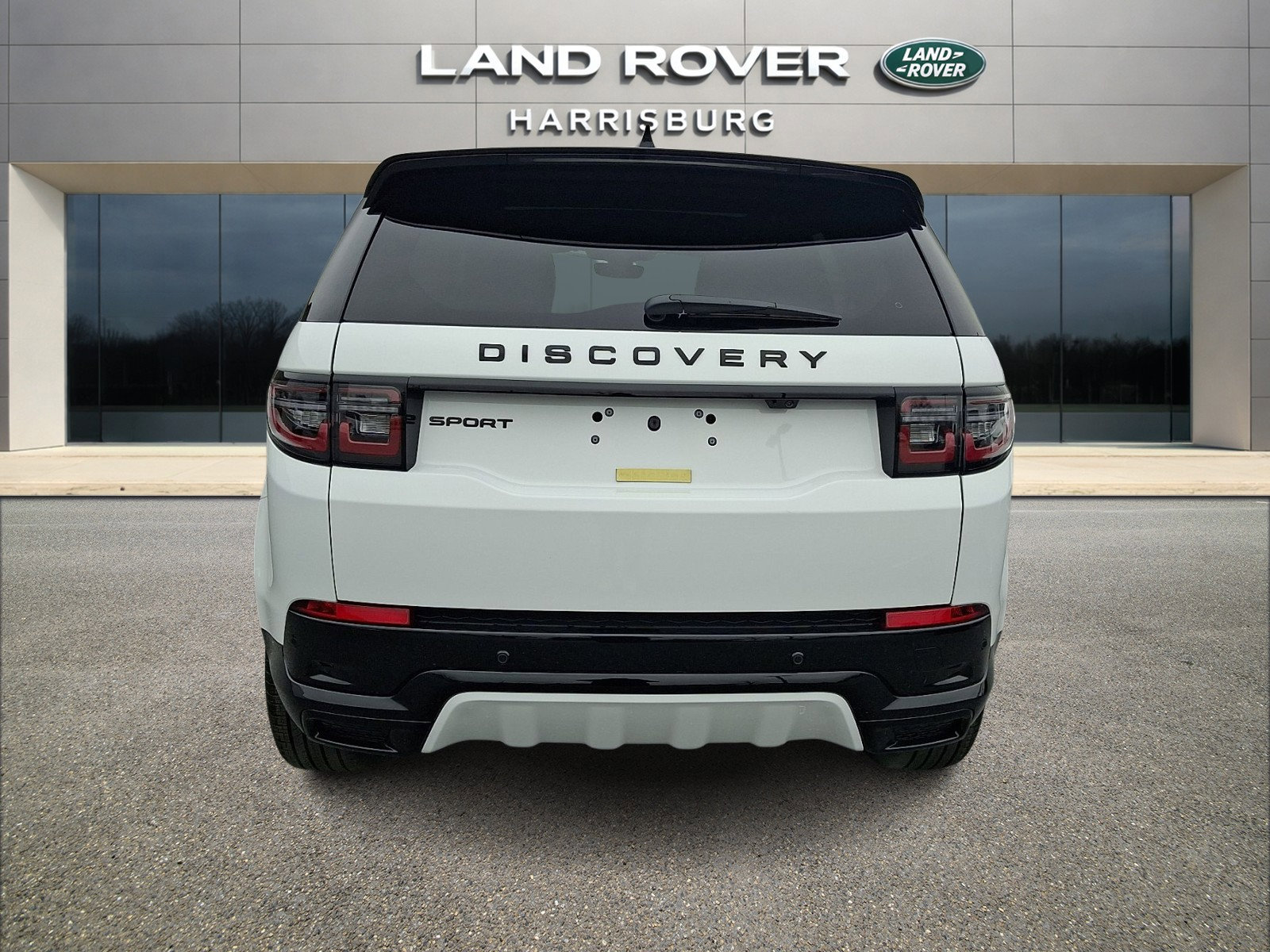 New 2026 Land Rover Discovery Sport Landmark image 3