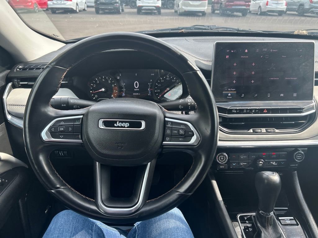 Used 2022 Jeep Compass Limited w/ Sun and Sound Group image 23