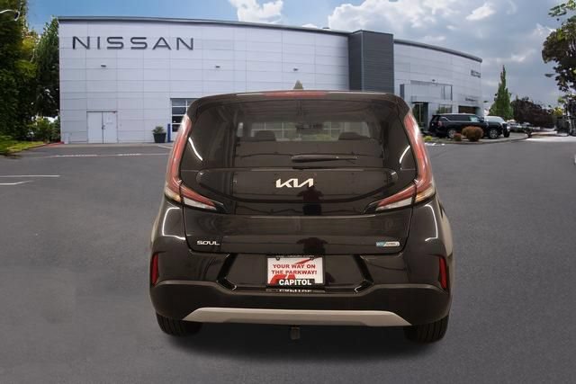 Used 2023 Kia Soul EX FWD image 4