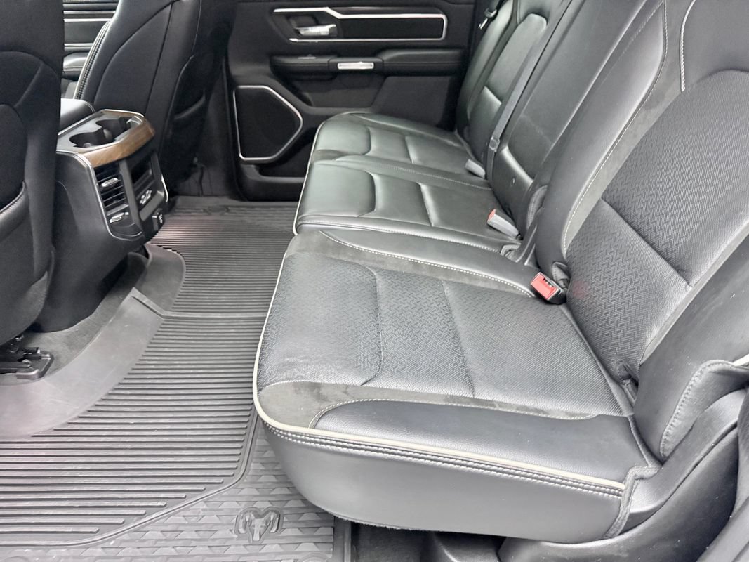 Used 2022 RAM 1500 Laramie AWD/4WD image 14