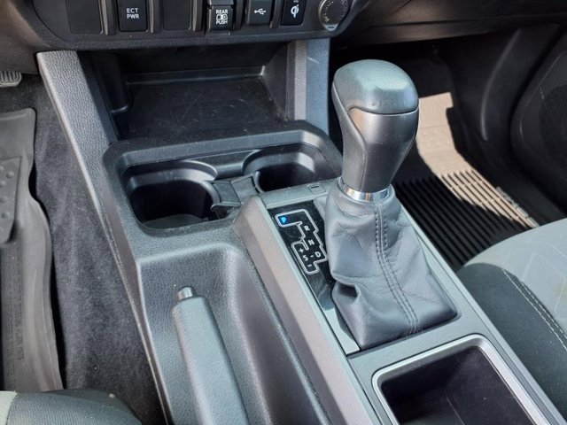 Used 2022 Toyota Tacoma TRD Off-Road image 13