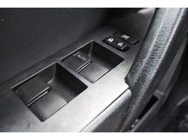 Used 2018 Toyota Corolla XSE FWD image 18
