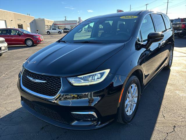 Certified 2026 Chrysler Pacifica Select FWD image 1
