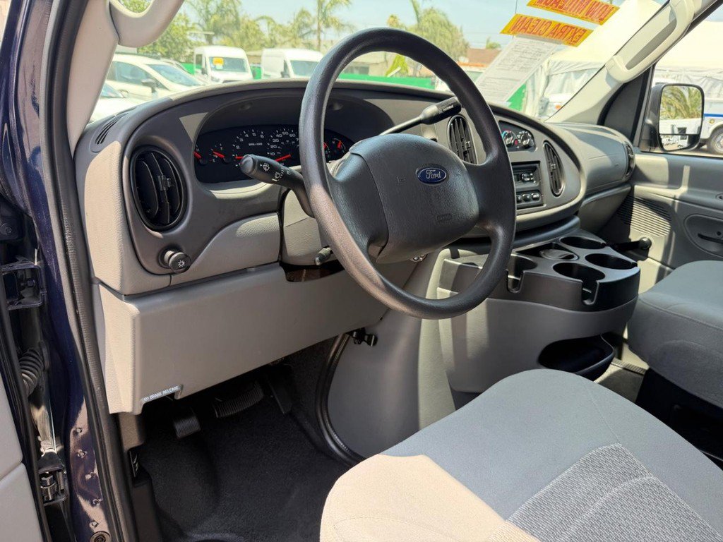 Used 2006 Ford E-150 and Econoline 150 RWD image 20