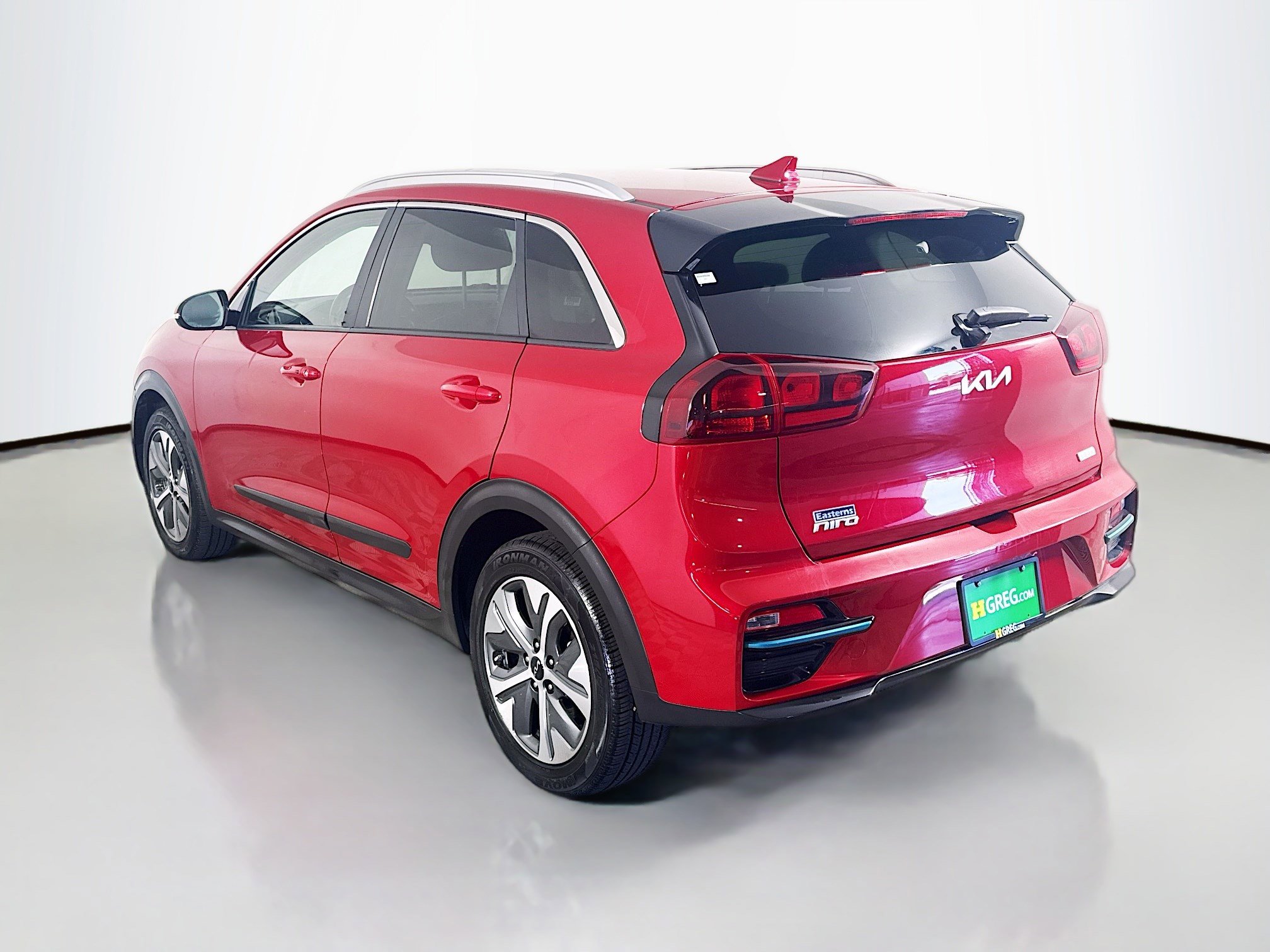 Used 2022 Kia Niro EX w/ Cold Weather Package image 7